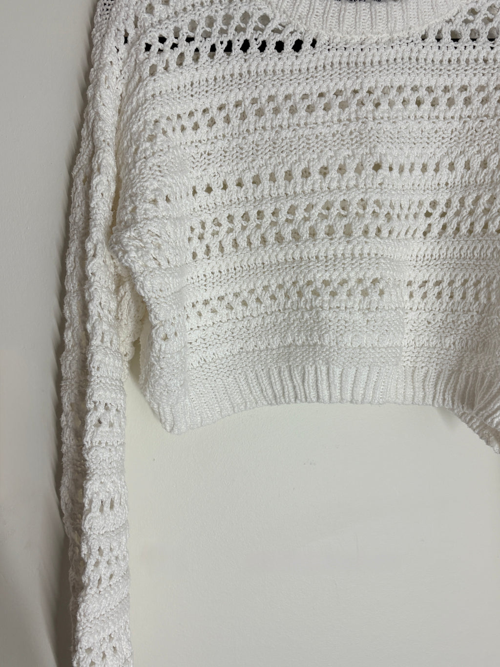 Ghanda Crochet Knit Long Sleeve Crop Top White XS - Image 3