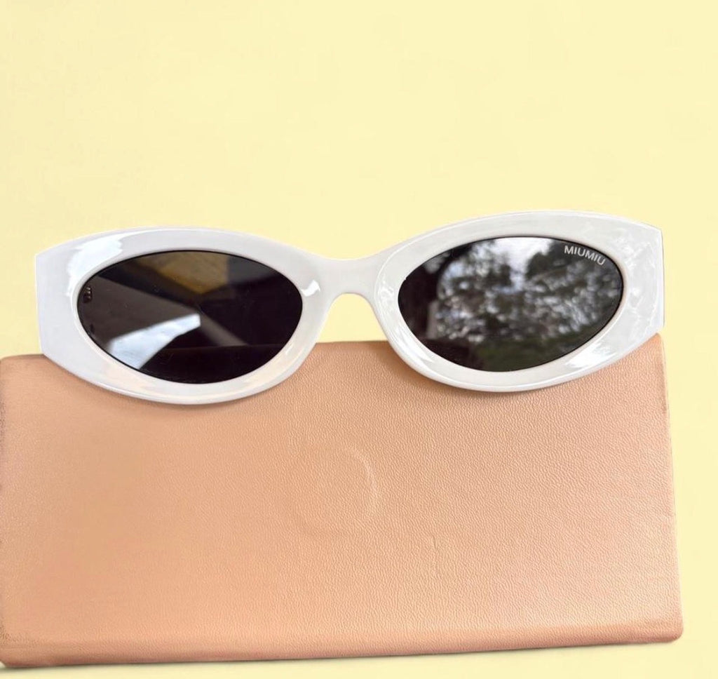 MIUMIU MU 04YS Sunglasses White with Gold Logo - Image 3