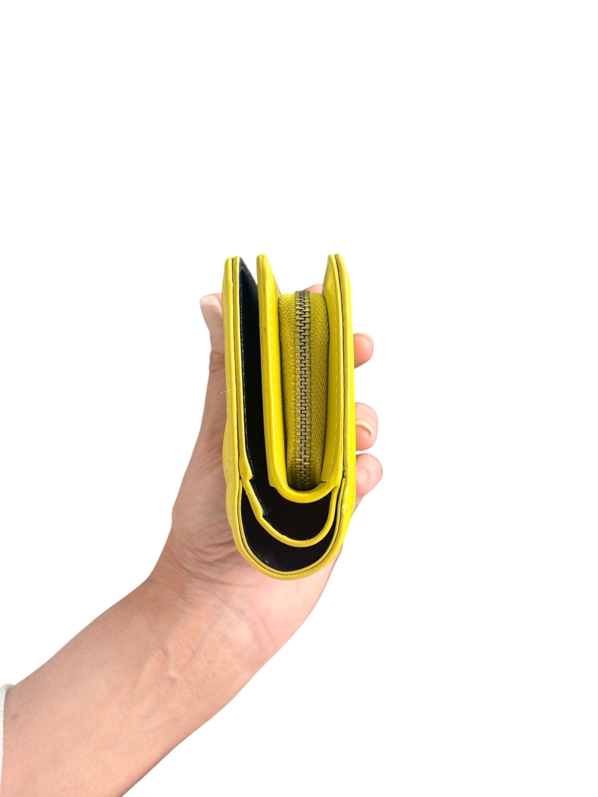 Marc Jacobs The Glam Shot Mini Compact Wallet Yellow Quilted Leather - Image 4