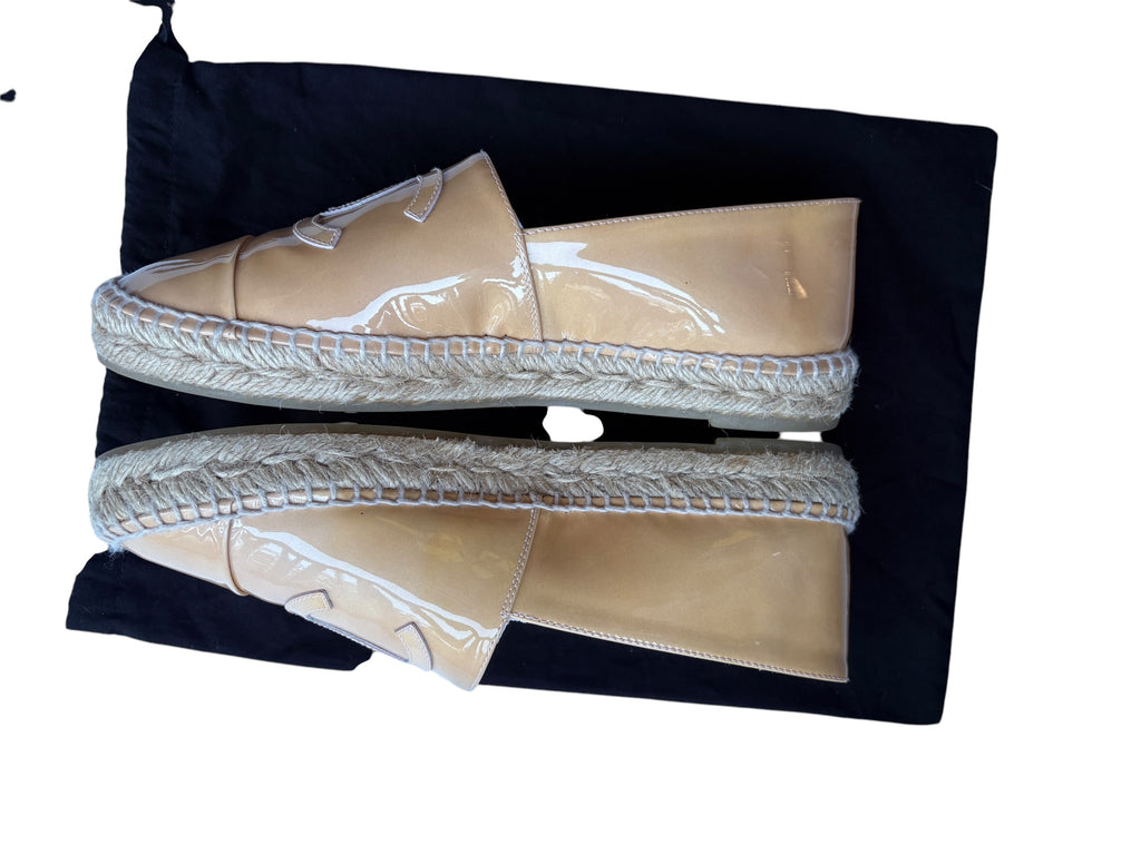 Chanel CC Logo Espadrilles - Beige Patent Leather Luxury Flats szie 39 - Image 15